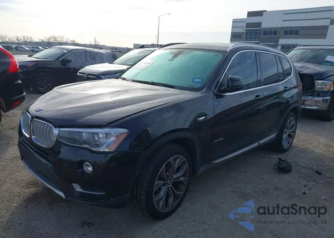 2015 BMW X3 xDrive28I z USA, uszkodzony, nr VIN 5UXWX9C58F0D55591
